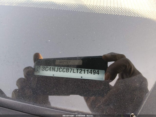 3C4NJCCB7LT211494 Jeep Compass Limited Fwd