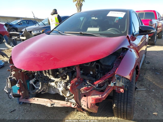 JTNKHMBX5K1062411 Toyota C-HR XLE