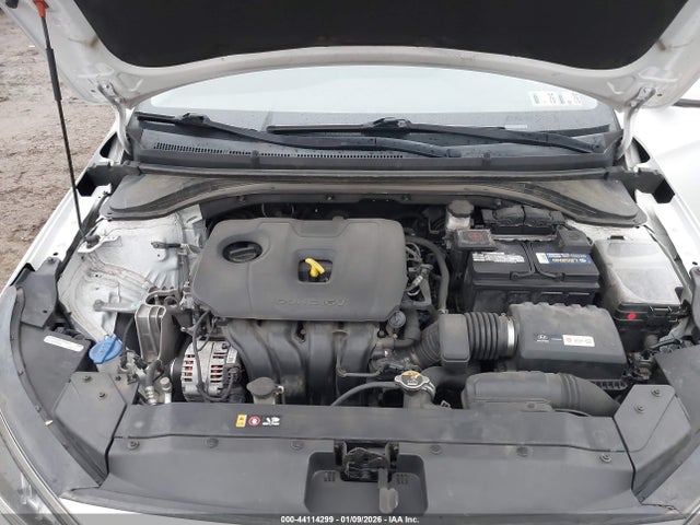 Hyundai Elantra Value Edition 2019 5NPD84LF2KH404991 Image 10