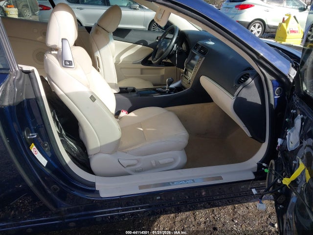 Продажа на аукционе авто 2013 Lexus Is 250c, vin: JTHFF2C25D2528546, номер лота: 44114301