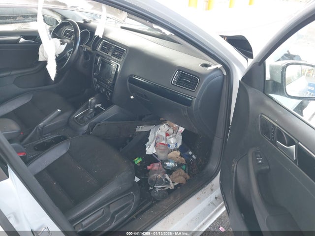 2017 VOLKSWAGEN JETTA 3VWL17AJXHM363647 Photo 4