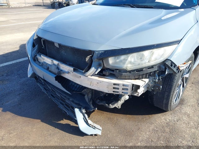 SHHFK7H27HU216040 Honda Civic Lx