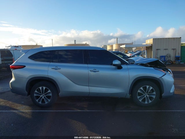 Toyota Highlander Xle 2021 5TDGZRAH1MS050163 Image 14