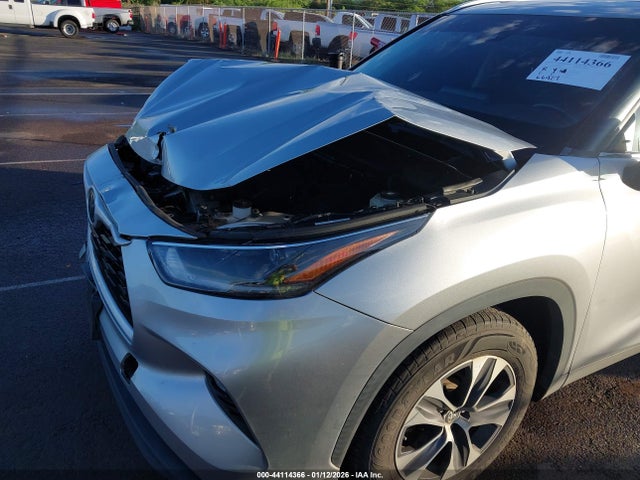 Toyota Highlander Xle 2021 5TDGZRAH1MS050163 Image 18