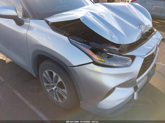Toyota Highlander Xle 2021 5TDGZRAH1MS050163 Image 20