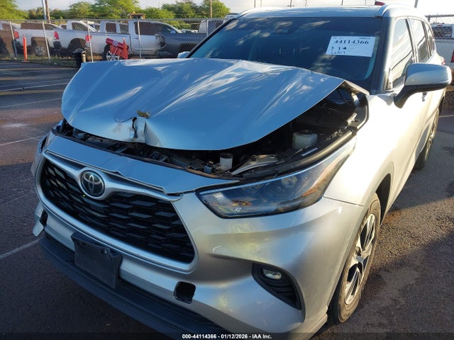 Toyota Highlander Xle 2021 5TDGZRAH1MS050163 Image 6