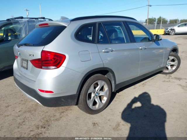 2015 BMW X1 WBAVM1C54FV318624 Photo 3
