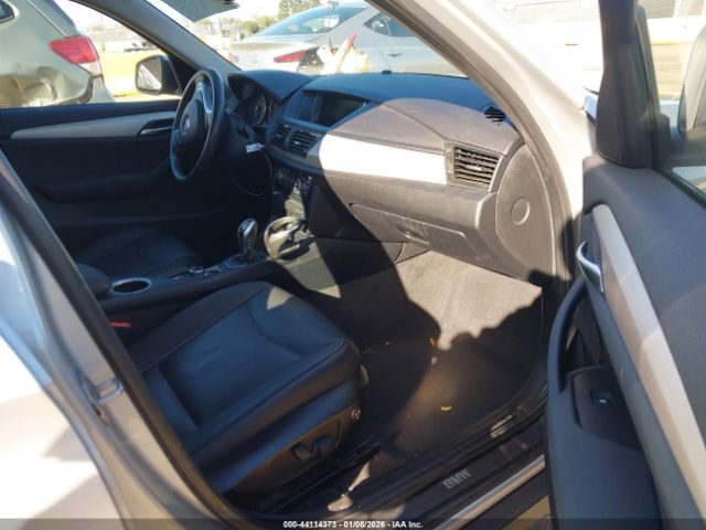 2015 BMW X1 WBAVM1C54FV318624 Photo 4