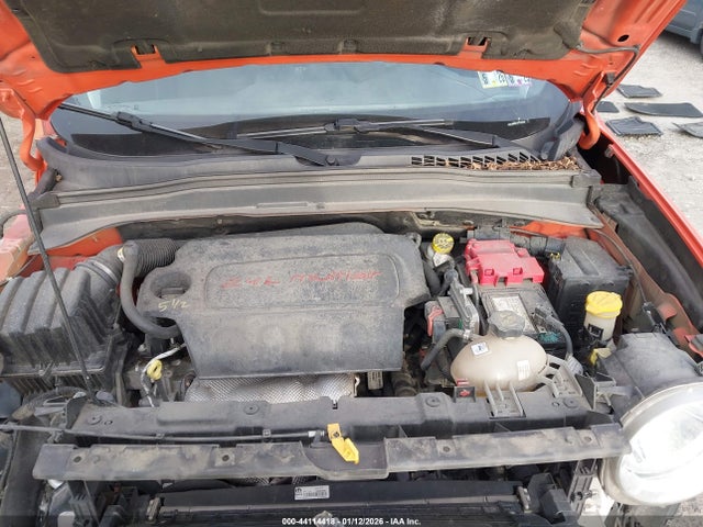 Jeep Renegade Latitude 4x4 2018 ZACCJBBB7JPJ55836 Image 10