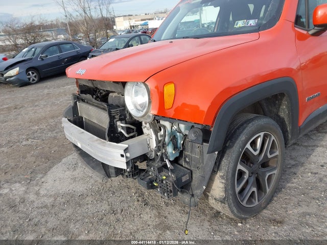 Jeep Renegade Latitude 4x4 2018 ZACCJBBB7JPJ55836 Image 6