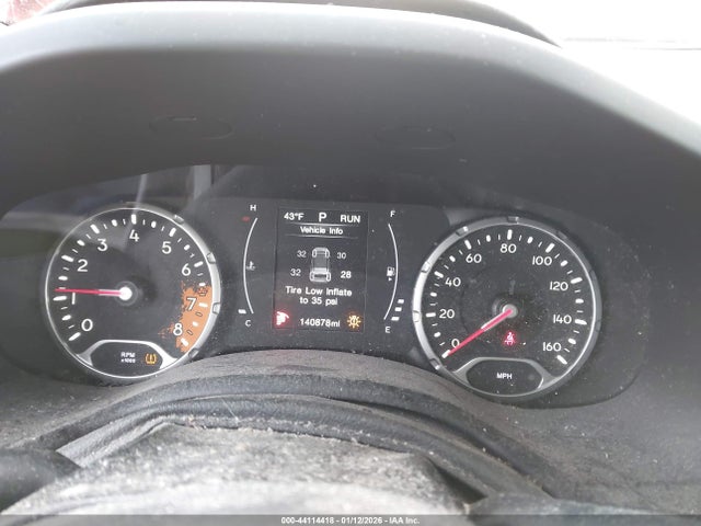 Jeep Renegade Latitude 4x4 2018 ZACCJBBB7JPJ55836 Image 7
