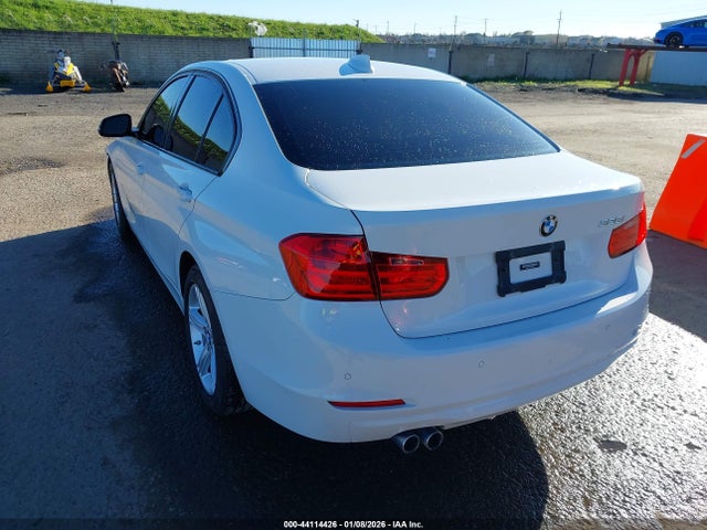 2015 BMW 328I WBA3C1C50FP852086 Photo 2