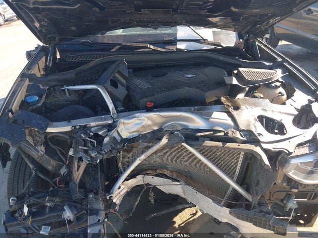 2019 BMW X3 5UXTR7C55KLF28297 Photo 9