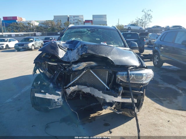 5UXTR7C55KLF28297 BMW X3 Sdrive30i