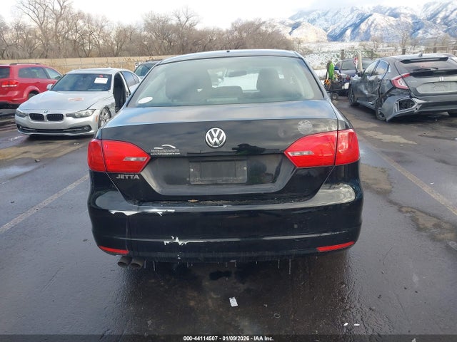 Продаж на аукціоні авто 2014 Volkswagen Jetta 2.0l S, vin: 3VW2K7AJ9EM390763, номер лоту: 44114507