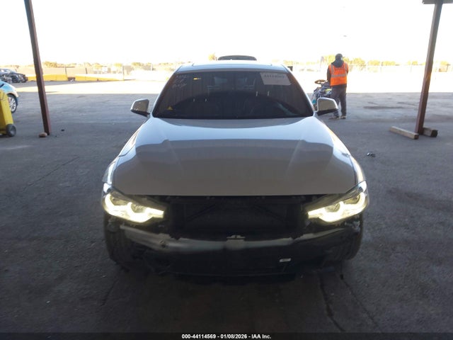 BMW 328I 2016 WBA8E9G5XGNU29604 Image 13
