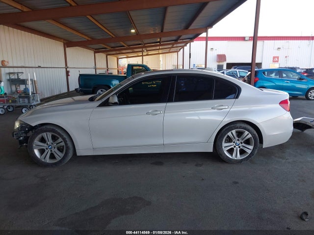BMW 328I 2016 WBA8E9G5XGNU29604 Image 15