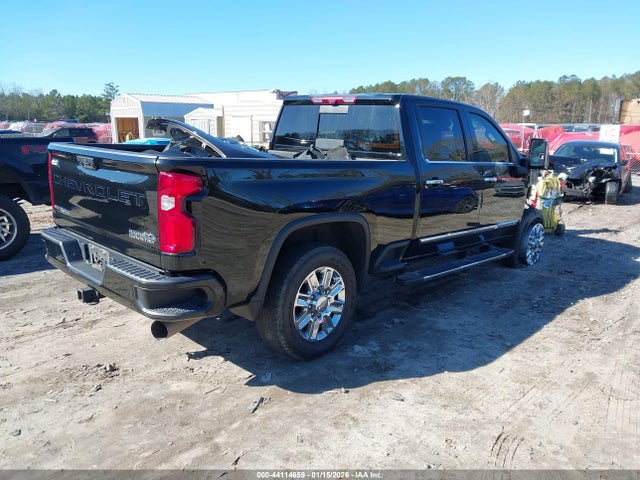 2GC4YREY8R1144104 Chevrolet Silverado 2500hd 4wd Standard Bed High Country