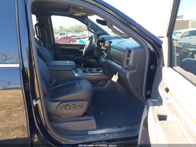 2GC4YREY8R1144104 Chevrolet Silverado 2500hd 4wd Standard Bed High Country