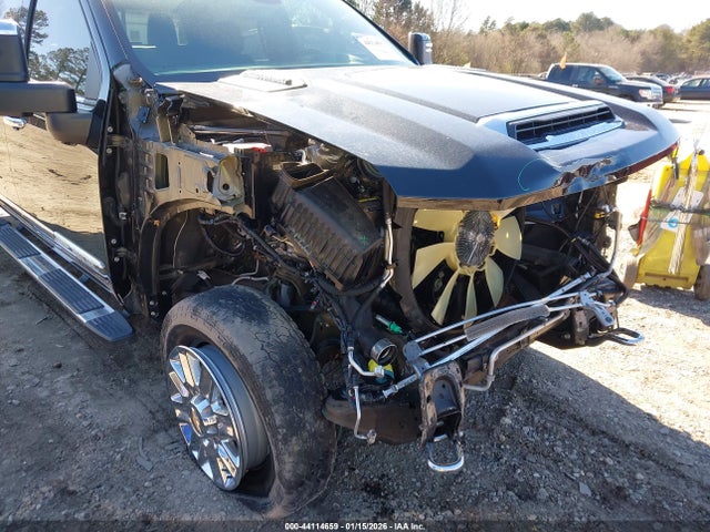 2GC4YREY8R1144104 Chevrolet Silverado 2500hd 4wd Standard Bed High Country