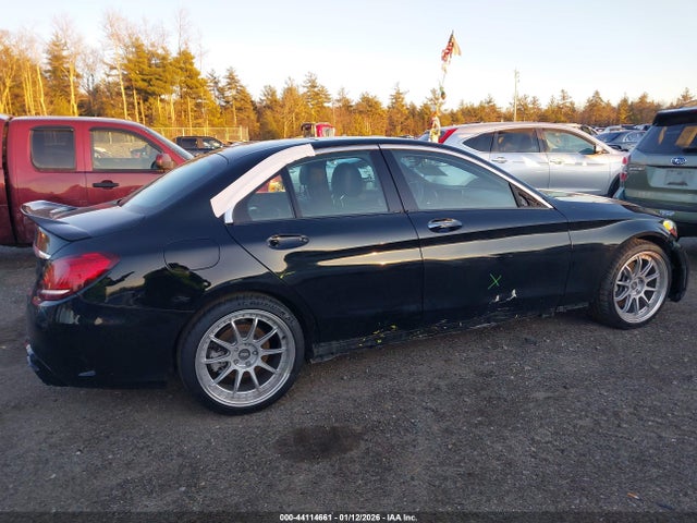 W1KWF8EB0MR633221 Mercedes-Benz C 300 4matic