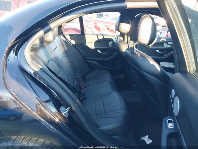 W1KWF8EB0MR633221 Mercedes-Benz C 300 4matic
