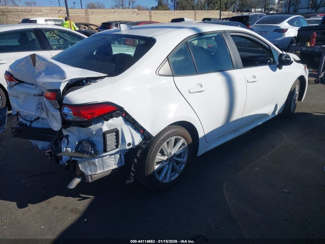 Toyota COROLLA LE 2025 5YFB4MDE5SP311846 Image 4