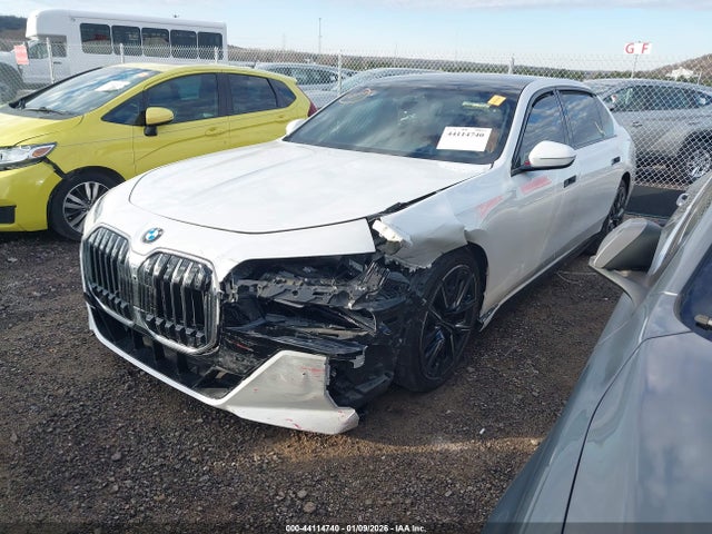 44114740 :رقم المزاد ، WBA33EJ02PCM41408 vin ، 2023 Bmw 760 I Xdrive مزاد بيع