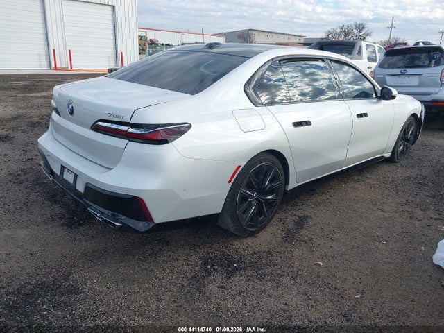 44114740 :رقم المزاد ، WBA33EJ02PCM41408 vin ، 2023 Bmw 760 I Xdrive مزاد بيع