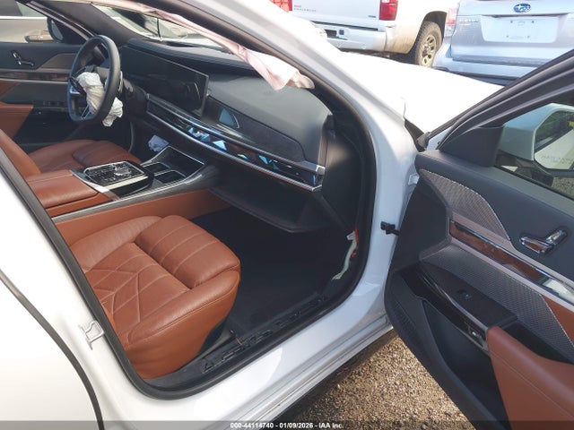 44114740 :رقم المزاد ، WBA33EJ02PCM41408 vin ، 2023 Bmw 760 I Xdrive مزاد بيع