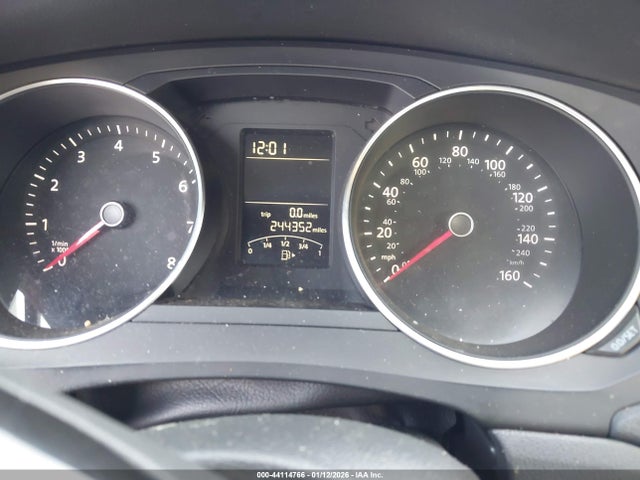 2018 Volkswagen Jetta S მანქანა იყიდება აუქციონზე, vin: 3VW2B7AJ6JM210343, აუქციონის ნომერი: 44114766