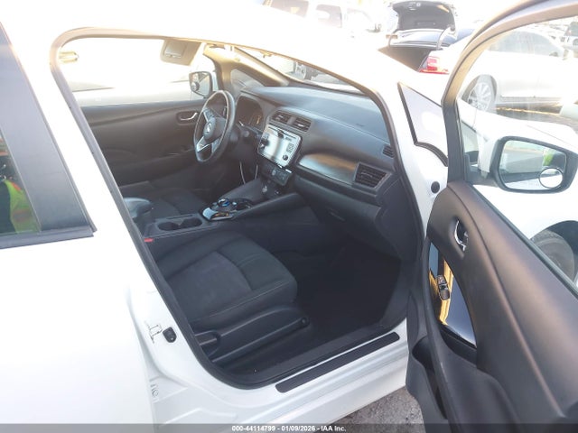 1N4AZ1CP8KC313412 Nissan LEAF SV
