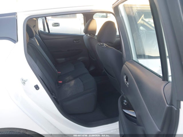 1N4AZ1CP8KC313412 Nissan LEAF SV