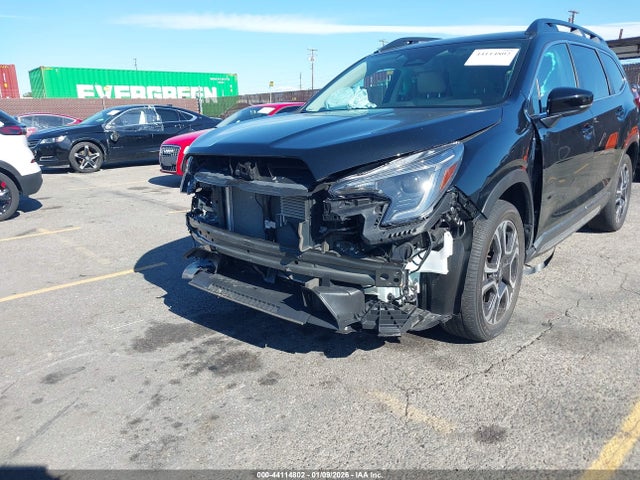 4S4WMASD6R3402875 Subaru Ascent Limited 7-passenger
