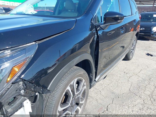 4S4WMASD6R3402875 Subaru Ascent Limited 7-passenger