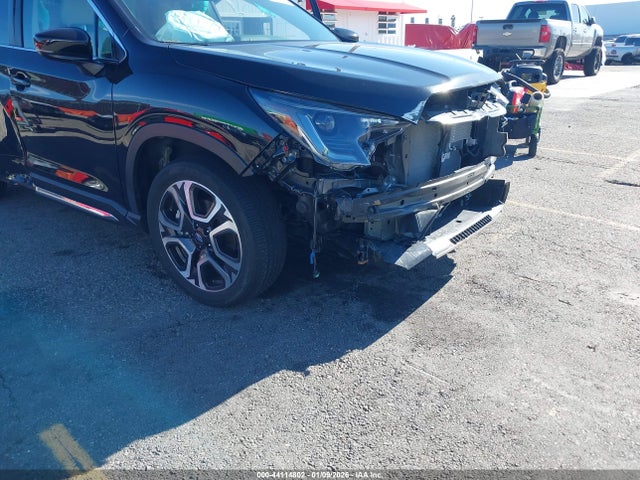 4S4WMASD6R3402875 Subaru Ascent Limited 7-passenger