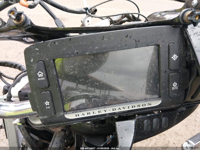 2015 HARLEY-DAVIDSON FLHTK 1HD1KEL36FB634474 Photo 6