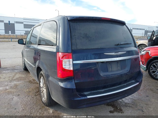 2016 CHRYSLER TOWN & COUNTRY 2C4RC1CG6GR189556 Photo 2