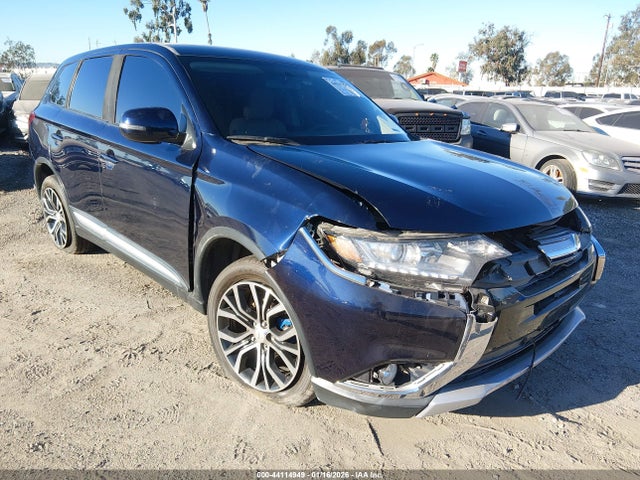2017 MITSUBISHI OUTLANDER JA4AD3A33HZ055904 Photo 0