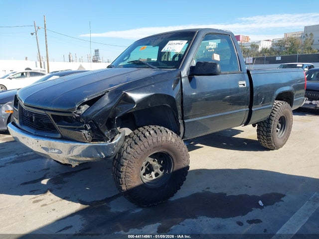 Продажа на аукционе авто 1998 Gmc Sierra 1500 Sl Wideside, vin: 1GTEC14W1WZ553181, номер лота: 44114961