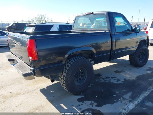 Продажа на аукционе авто 1998 Gmc Sierra 1500 Sl Wideside, vin: 1GTEC14W1WZ553181, номер лота: 44114961