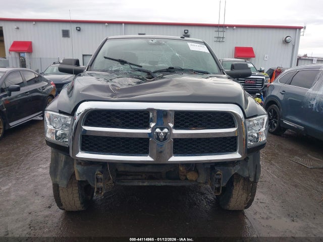 3C6UR5HJ5HG737808 RAM 2500 Tradesman 4x4 8&#039; Box