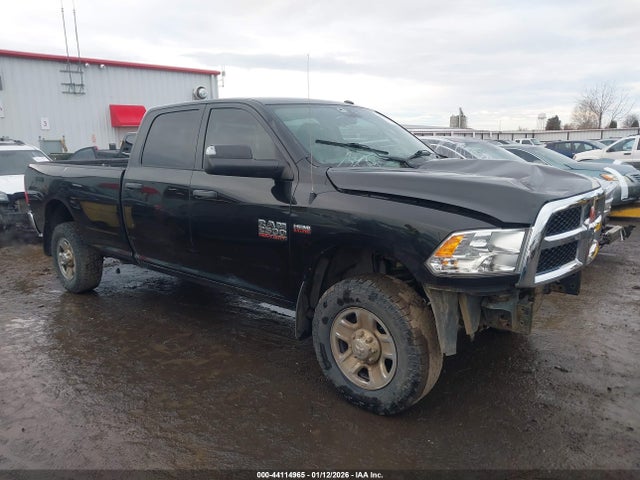 3C6UR5HJ5HG737808 RAM 2500 Tradesman 4x4 8&#039; Box