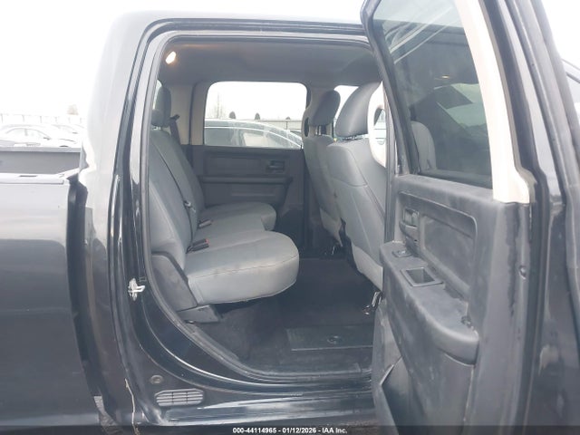 3C6UR5HJ5HG737808 RAM 2500 Tradesman 4x4 8&#039; Box