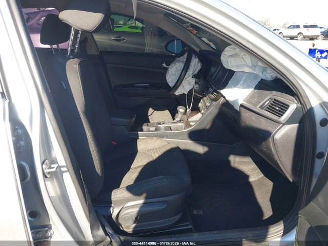 5XXGT4L37KG365697 KIA Optima Lx