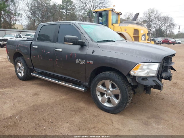 2018 RAM 1500 1C6RR7LTXJS167605 Photo 0