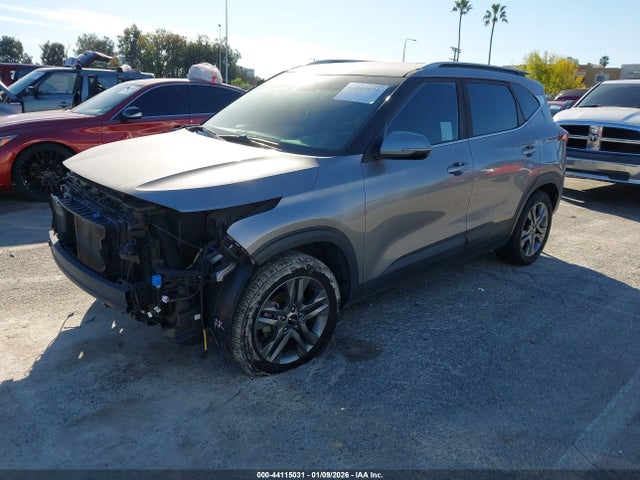 KIA SELTOS S 2022 KNDEU2AA5N7300631 Image 2