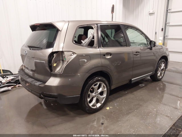 Subaru Forester 2.5i Touring 2018 JF2SJAWC8JH558356 Image 4