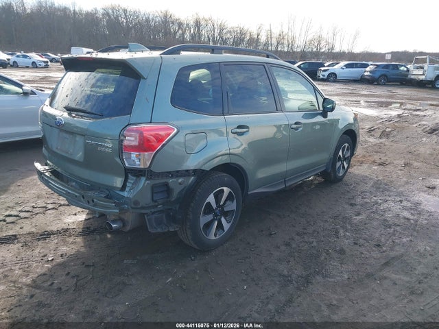 2017 SUBARU FORESTER JF2SJAEC0HH413517 Photo 3