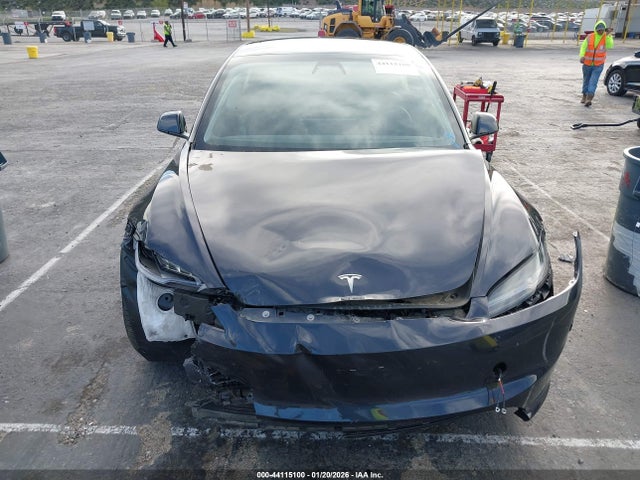 Tesla Model 3 Long Range All-wheel Drive 2025 5YJ3E1EB2SF897647 Image 11